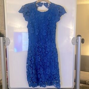 Blue backless lace dress